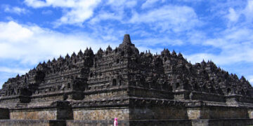 Kajian Lapangan Terbuka Bikin Kunjungan Wisatawan Naik ke Candi Borobudur