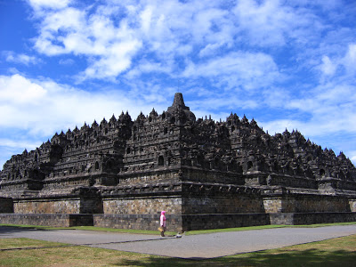 Kajian Lapangan Terbuka Bikin Kunjungan Wisatawan Naik ke Candi Borobudur