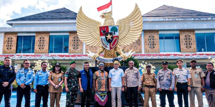 Sandiaga Uno Berupaya Tingkatkan Kunjungan Wisman ke Indonesia Melalui PLBN Skouw Jayapura