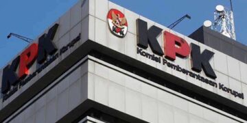 KPK Tahan Bupati Mamberamo Tengah DPO Tersangka Suap, Gratifikasi, dan TPPU