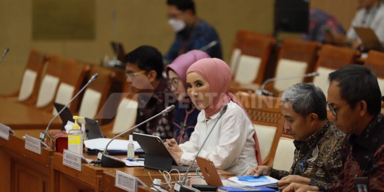Dirut Pertamina Komitmen Tangani Insiden Kilang Dumai Semaksimal Mungkin