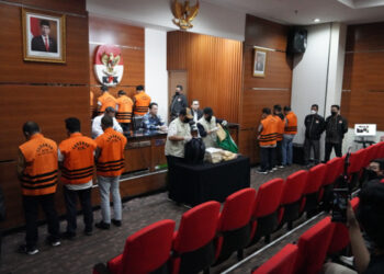 KPK Tetapkan 10 Tersangka Korupsi Proyek Jalur Kereta Api Trans Sulawesi