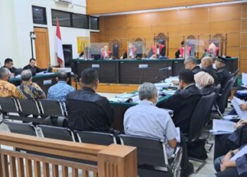 Tiga Orang Saksi Diperiksa dalam Sidang PT Krakatau Steel
