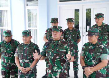 -Panglima TNI Laksamana TNI Yudo Margono (tengah)/ist