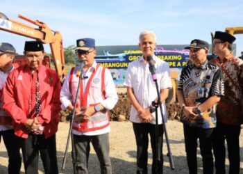 Ganjar Pranowo Dampingi Menhub Ground Breaking Pembangunan Terminal Purworejo Baru