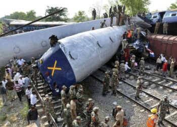 Korban Tewas Kecelakaan Kereta Api di India Tembus 288 Orang