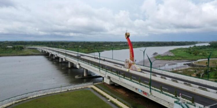 Jokowi: Jembatan Kretek 2 untuk Bangun Koneksi Jalur Jalan Lintas Selatan Jawa