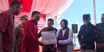 Serahkan 51 Kapal Ikan ke Nelayan, Mensos Wanti-wanti Tidak Dijual