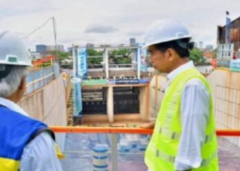 Atasi Banjir Jakarta, Jokowi Minta Normalisasi Sungai Ciliwung Segera Rampung