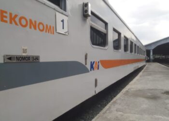 Kereta Api Tidak Bisa Berhenti Mendadak, Ini Penjelasan KAI
