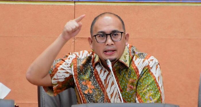 Andre Rosiade Berharap Tak Ada Lagi Kelangkaan LPG 3 Kg di Padang