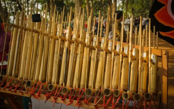 Indonesia Pecahkan Rekor Dunia untuk Pergelaran Angklung, Diikuti 15.110 Peserta