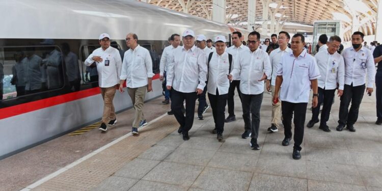 Menhub: Uji Coba Kereta Cepat Terus Dilakukan Hingga Dinyatakan Siap Beroperasi