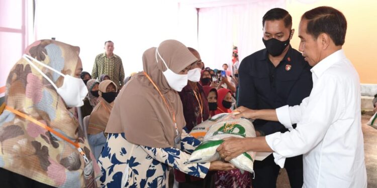 DPR Wanti-wanti Pemerintah Penyaluran Bansos Tepat Waktu dan Tepat Sasaran