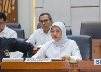 Tak Cuma THR, Menaker Minta Perusahaan Bikin Mudik Gratis bagi Karyawan