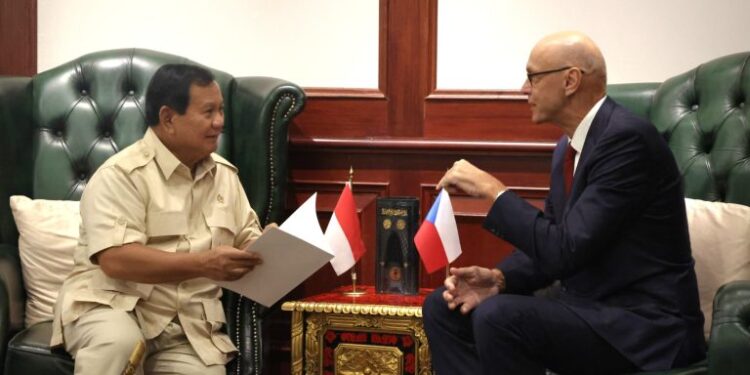Bertemu Dubes Ceko, Prabowo Bahas Kerjasama Transfer Teknologi Pertahanan