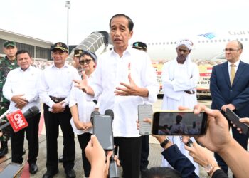 Jokowi Lepas Pengiriman Bantuan Kemanusiaan untuk Palestina dan Sudan Senilai Rp30 miliar