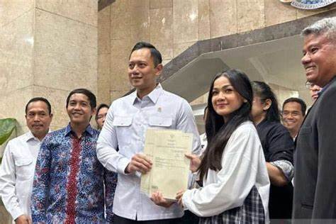Gebuk Mafia Tanah, Menteri AHY Kembalikan Sertifikat Tanah Keluarga Nirina Zubir