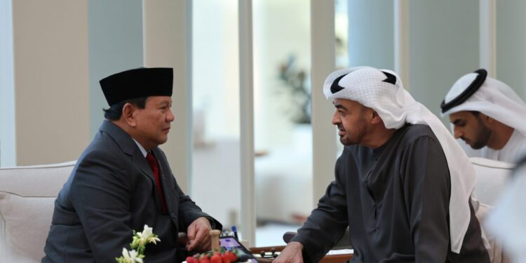 Temui Presiden UEA, Prabowo Terima Medali Zayed dan Bahas Kerjasama Pertahanan