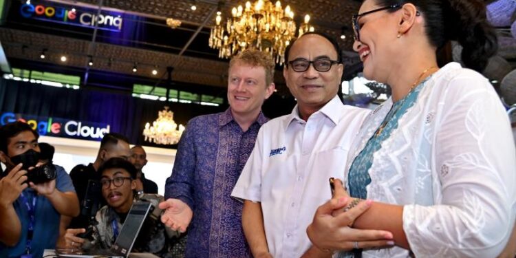 Berantas Judi Online, Menkominfo: Kami Akan Bahas dengan Google