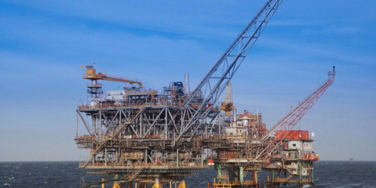 Pemerintah Targetkan Lifting Minyak Bumi 635.000 Barel per Hari di 2024
