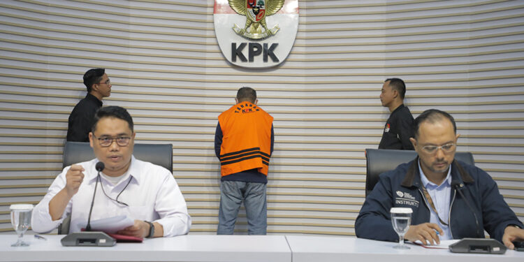 KPK Tahan Kepala Dinas Pendidikan Maluku Utara terkait Gratifikasi Jual Beli Jabatan