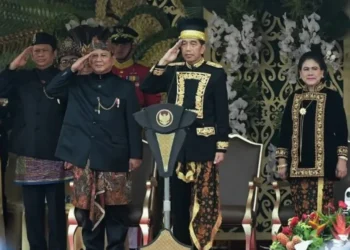 Presiden dan Iriana Jokowi Kompak Kenakan Baju Adat Nusantara Kustim, Terinspirasi Kesultanan Kutai Kartanegara