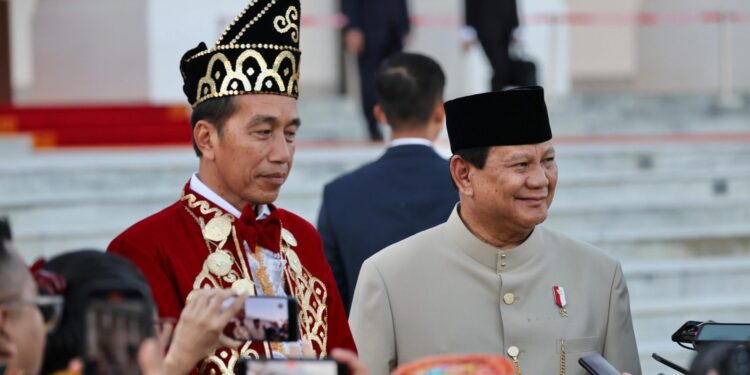 Prabowo Dampingi Presiden Jokowi Saat Upacara HUT ke-79 RI di IKN