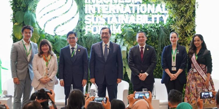 Tingginya Antusias ISF 2024, Menko Luhut Harap Semakin Banyak Generasi Muda ‘Melek’ Penanganan Krisis Iklim