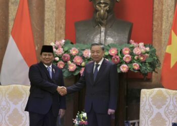 Prabowo Temui Presiden Vietnam, Bahas Pertahanan hingga Bencana Topan