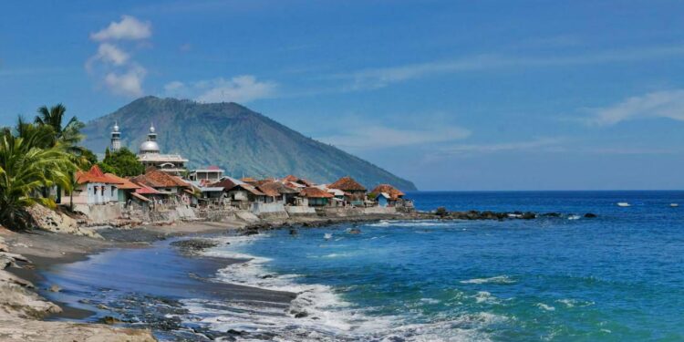 Status Gunung Iya di Ende NTT Naik Menjadi Level Waspada