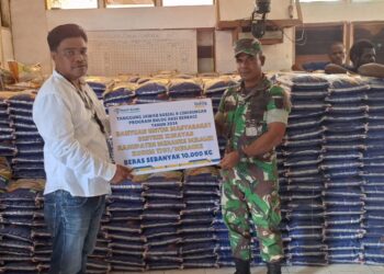 Bulog dan Kodim 1707/Merauke Salurkan Bantuan di Distrik Ilwayab