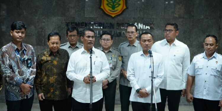 Mentan Amran Berhasil Mediasi Peternak Sapi Perah dan Industri Pengolahan Susu