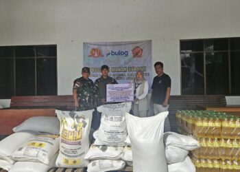 Bulog Salurkan Bantuan Untuk Program Makanan Bergizi di Kampung Wanam Merauke