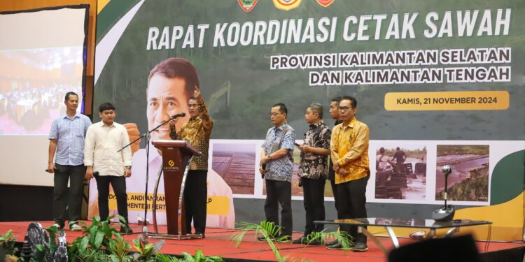 Mentan Jelajahi 3 Provinsi dalam 1 Hari Demi Swasembada Pangan