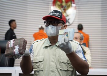 KPK Sita Uang Rp7 Miliar dalam Tangkap Tangan Gubernur Bengkulu