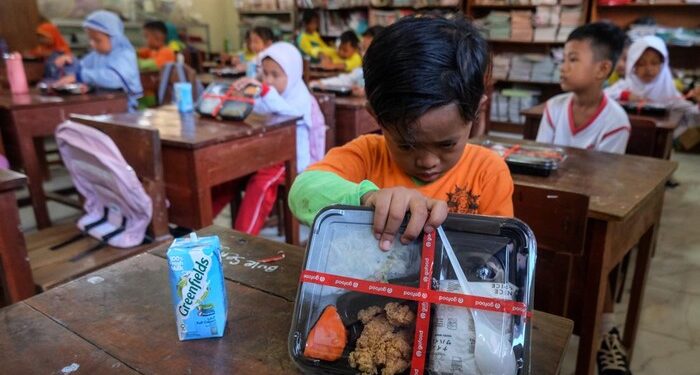 Ahli Gizi UGM: Menu Makan Bergizi Gratis Tidak Boleh Sembarangan
