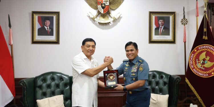 Bertemu KSAL, Menhan Sjafrie Bahas Transformasi Maritim