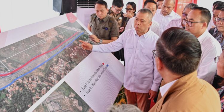 Menhub Dorong Percepatan Pembangunan Akses Jalan Menuju Stasiun Kereta Cepat Karawang