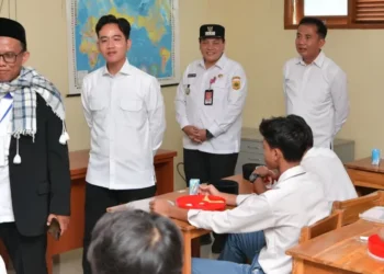 Wapres Tinjau Program Makan Bergizi Gratis di Ponpes MBS Ki Bagus Hadikusumo