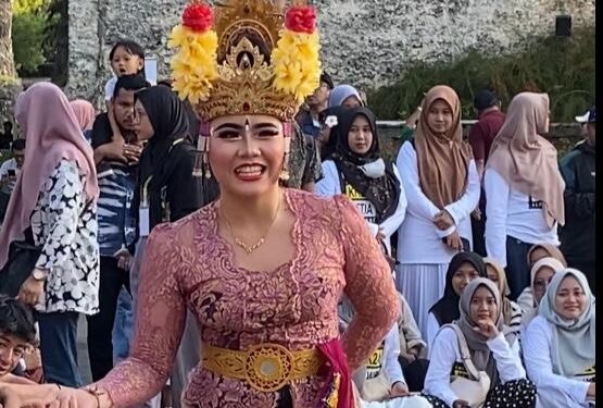 Lukisan Tiga Perempuan