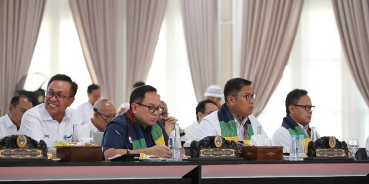 Wamentan Sudaryono Minta Kepala Daerah Siapkan Anggaran Vaksin PMK untuk Lindungi Sapi Ternak