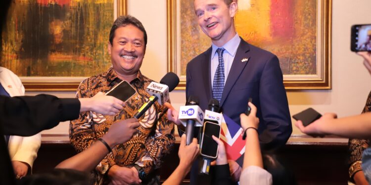 Indonesia – Inggris Kolaborasi Kelola Kawasan Konservasi Laut Tekan Laju Perubahan Iklim