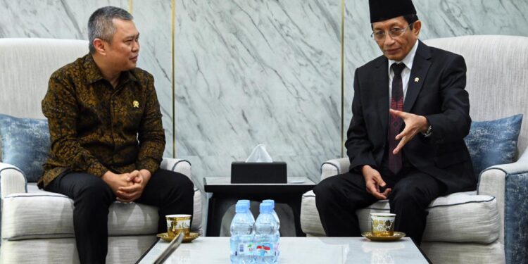 Bertemu Menag, Menhub Bahas Strategi Hadapi Angkutan Lebaran 2025