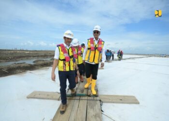 Menteri PU Targetkan Tol Semarang-Demak Rampung April 2027