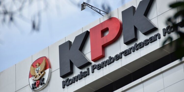 KPK Tahan Tiga Tersangka Korupsi Pengadaan Server dan Storage Telkomsigma
