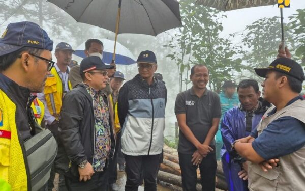 Menteri PU Minta Percepat Pembukaan Akses Penanganan Longsor Pekalongan