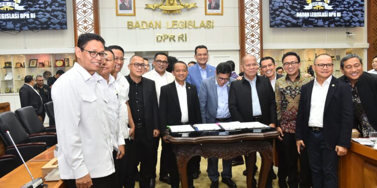 Pemerintah dan DPR Sepakat RUU Minerba Dibahas di Paripurna