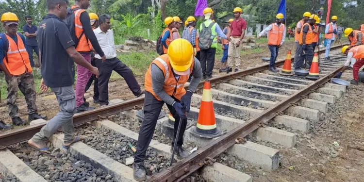 KAI Terus Berupaya Pulihkan Jalur Rel Terdampak Banjir Sungai Tuntang