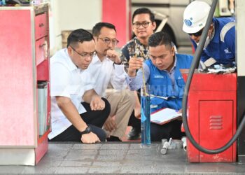 Dirut Pertamina Cek Langsung Kualitas BBM di SPBU, Gandeng Lembaga Independen